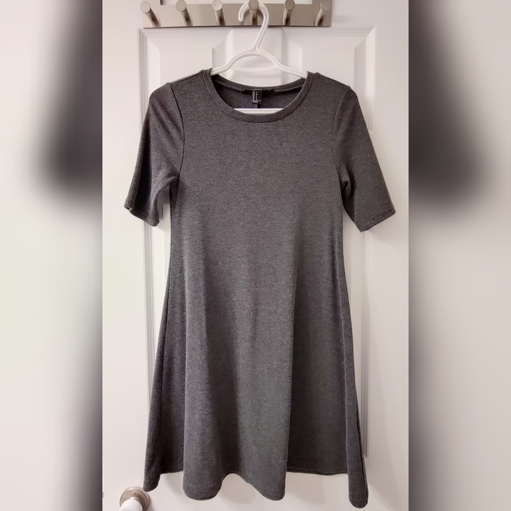 Forever 21 - Gray Short Sleeve Dress - 3/$25